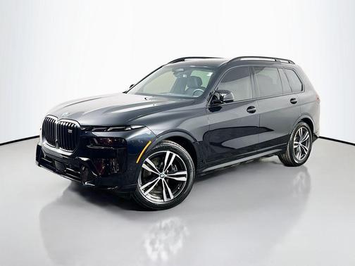 2025 BMW X7 M60i