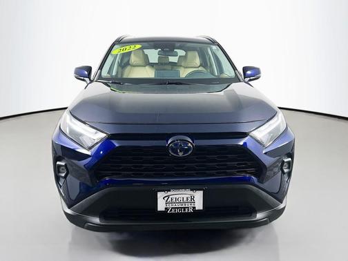 2022 Toyota RAV4 Hybrid XLE Premium