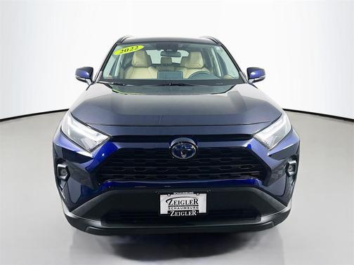 2022 Toyota RAV4 Hybrid XLE Premium