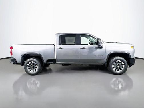 Sterling Gray Metallic 2026 Chevrolet Silverado 2500 Custom