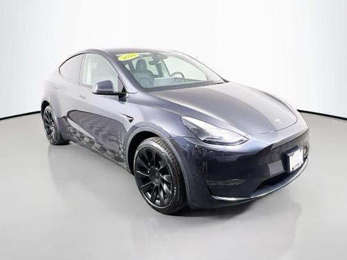 2025 Tesla Model Y Long Range Dual Motor All-Wheel Drive