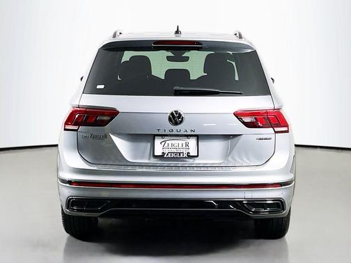2022 Volkswagen Tiguan 2.0T SE R-Line Black 4MOTION