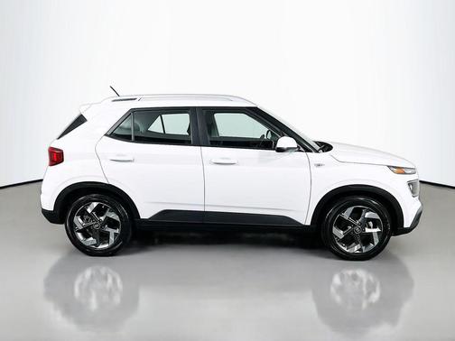 Lunar White 2023 Hyundai VENUE SEL