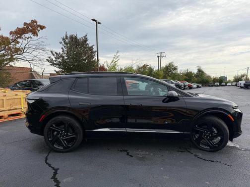 2025 Chevrolet Equinox EV RS