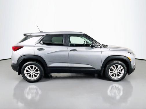 Sterling Grey Metallic 2024 Chevrolet Trailblazer LS