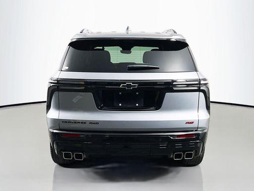 Sterling Gray Metallic 2025 Chevrolet Traverse RS