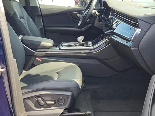 2023 Audi Q7 55 Prestige
