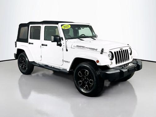 2017 Jeep Wrangler Unlimited Sahara