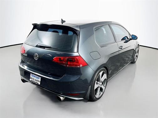 2015 Volkswagen Golf GTI 2.0T S 4-Door