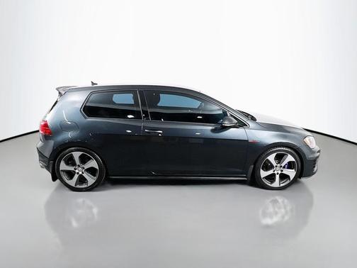 2015 Volkswagen Golf GTI 2.0T S 4-Door