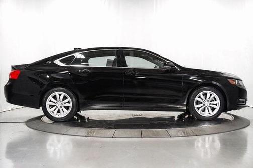 2019 Chevrolet Impala 1LT for sale in Schaumburg, IL - image 11