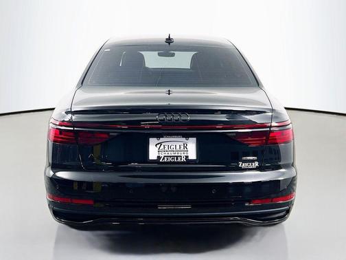 2022 Audi A8 L 55 TFSI quattro Tiptronic