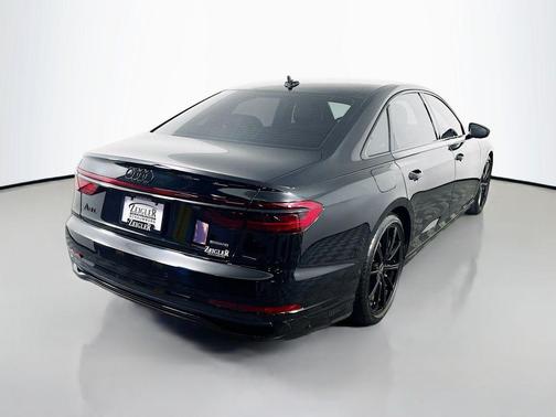 2022 Audi A8 L 55 TFSI quattro Tiptronic