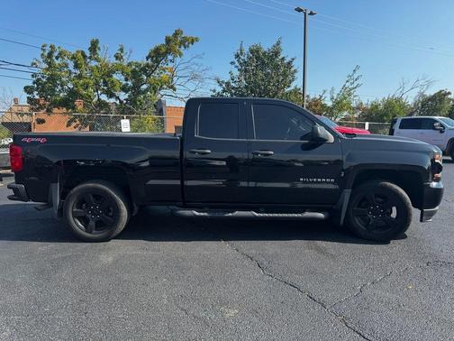 2017 Chevrolet Silverado 1500 WT