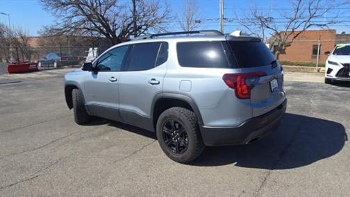 2023 GMC Acadia AWD AT4