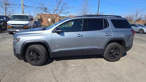 2023 GMC Acadia AWD AT4