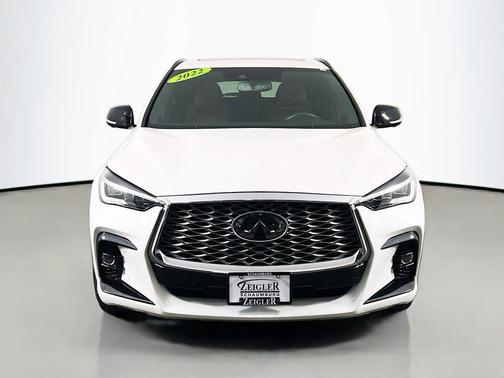 Majestic White 2022 INFINITI QX55 SENSORY