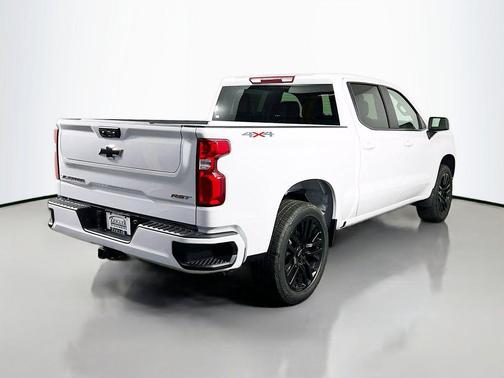 Summit White 2026 Chevrolet Silverado 1500 RST