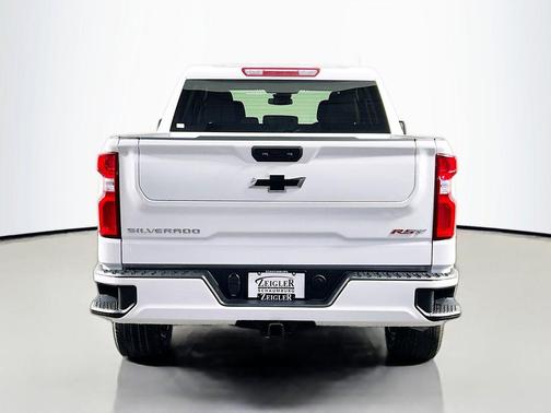Summit White 2026 Chevrolet Silverado 1500 RST