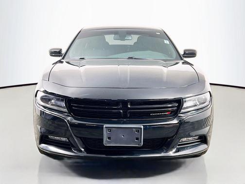 Pitch Black Clearcoat 2019 Dodge Charger SXT