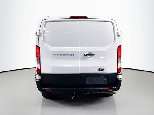 Oxford White 2023 Ford Transit-350 Base