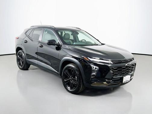 Mosaic Black Metallic 2025 Chevrolet Trax FWD ACTIV