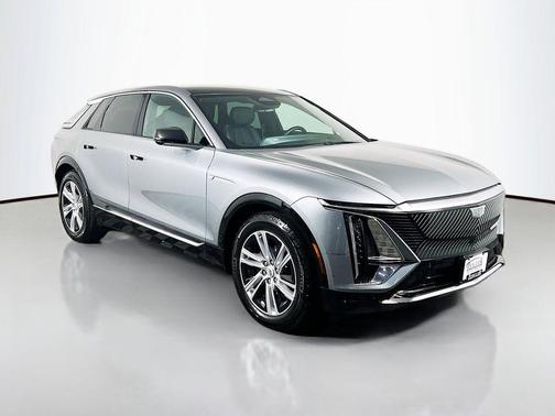 Argent Silver Metallic 2024 Cadillac LYRIQ Tech