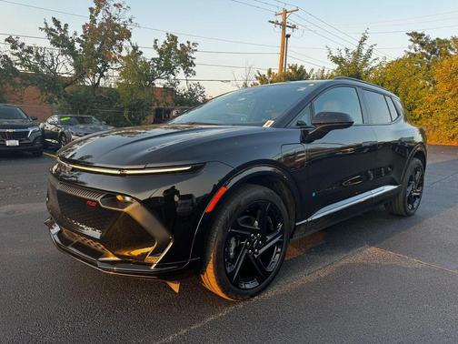 2025 Chevrolet Equinox EV RS