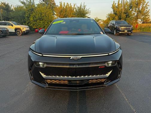 2025 Chevrolet Equinox EV RS