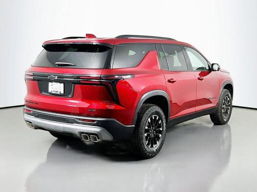 Radiant Red Tintcoat 2026 Chevrolet Traverse AWD Z71