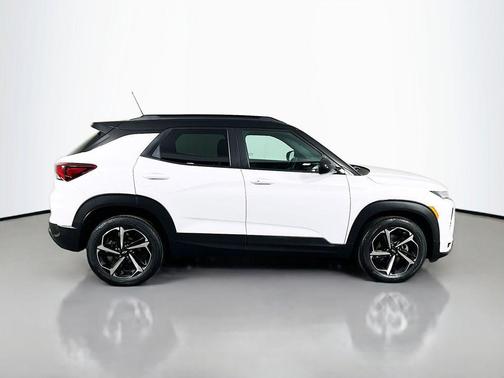 Summit White 2023 Chevrolet Trailblazer RS