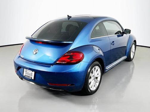 2019 Volkswagen Beetle 2.0T SE