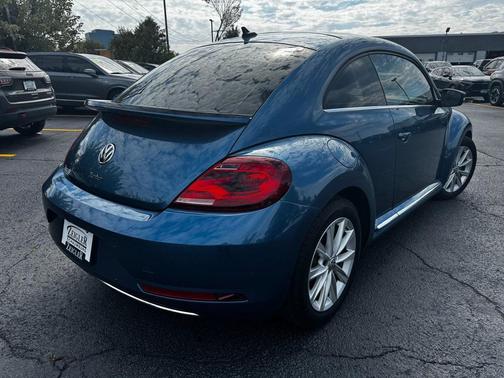 2019 Volkswagen Beetle 2.0T SE
