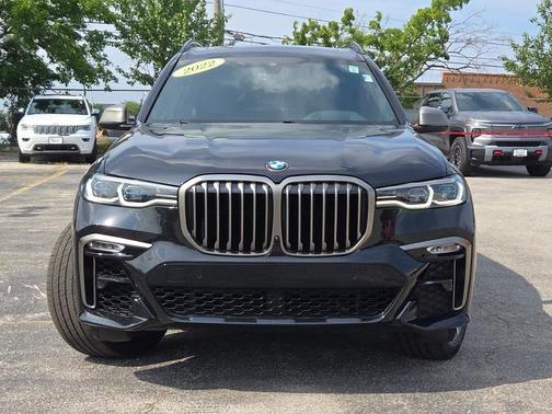 2022 BMW X7 M50i