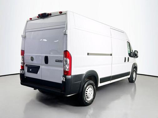 Bright White Clearcoat 2025 RAM ProMaster 2500 Tradesman