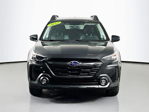 Crystal Black Silica 2023 Subaru Outback Onyx Edition XT