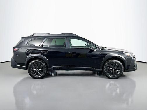 Crystal Black Silica 2023 Subaru Outback Onyx Edition XT