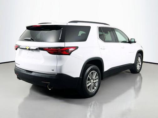 Summit White 2023 Chevrolet Traverse LT Leather