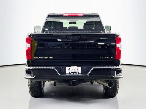 2026 Chevrolet Silverado 2500 Custom