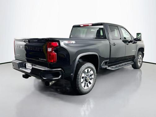 2026 Chevrolet Silverado 2500 Custom