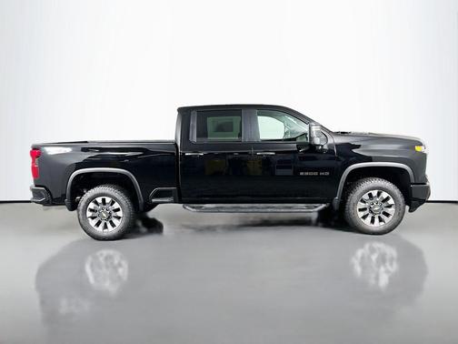 2026 Chevrolet Silverado 2500 Custom
