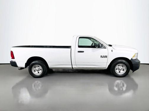 Bright White Clearcoat 2017 RAM 1500 Tradesman