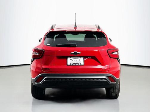 Apex Red 2026 Chevrolet Trax FWD 2RS
