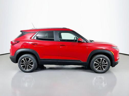 Apex Red 2026 Chevrolet Trailblazer LT