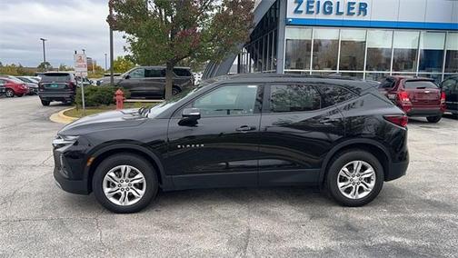 Photo 2 of 23 of 2019 Chevrolet Blazer 2LT