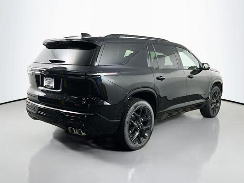 Mosaic Black Metallic 2026 Chevrolet Traverse RS