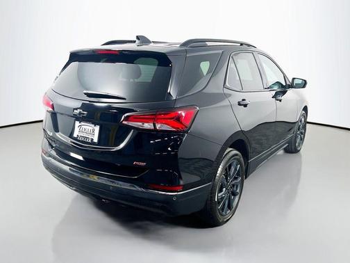 2022 Chevrolet Equinox FWD RS