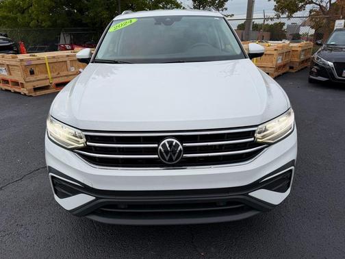 2024 Volkswagen Tiguan 2.0T SE