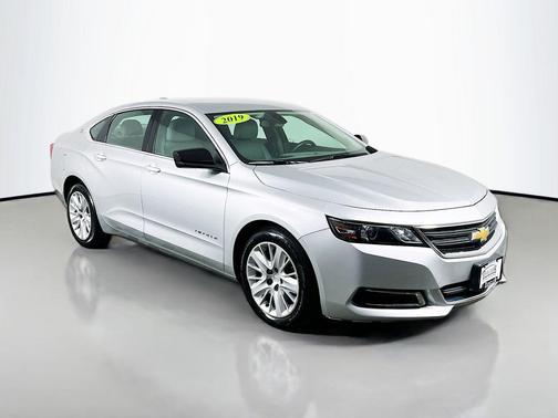 Silver Ice Metallic 2019 Chevrolet Impala 1LS