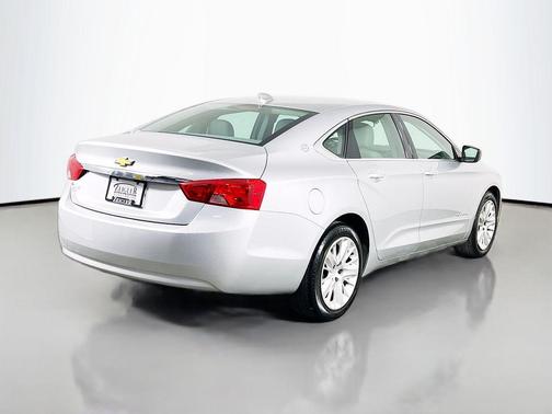 Silver Ice Metallic 2019 Chevrolet Impala 1LS